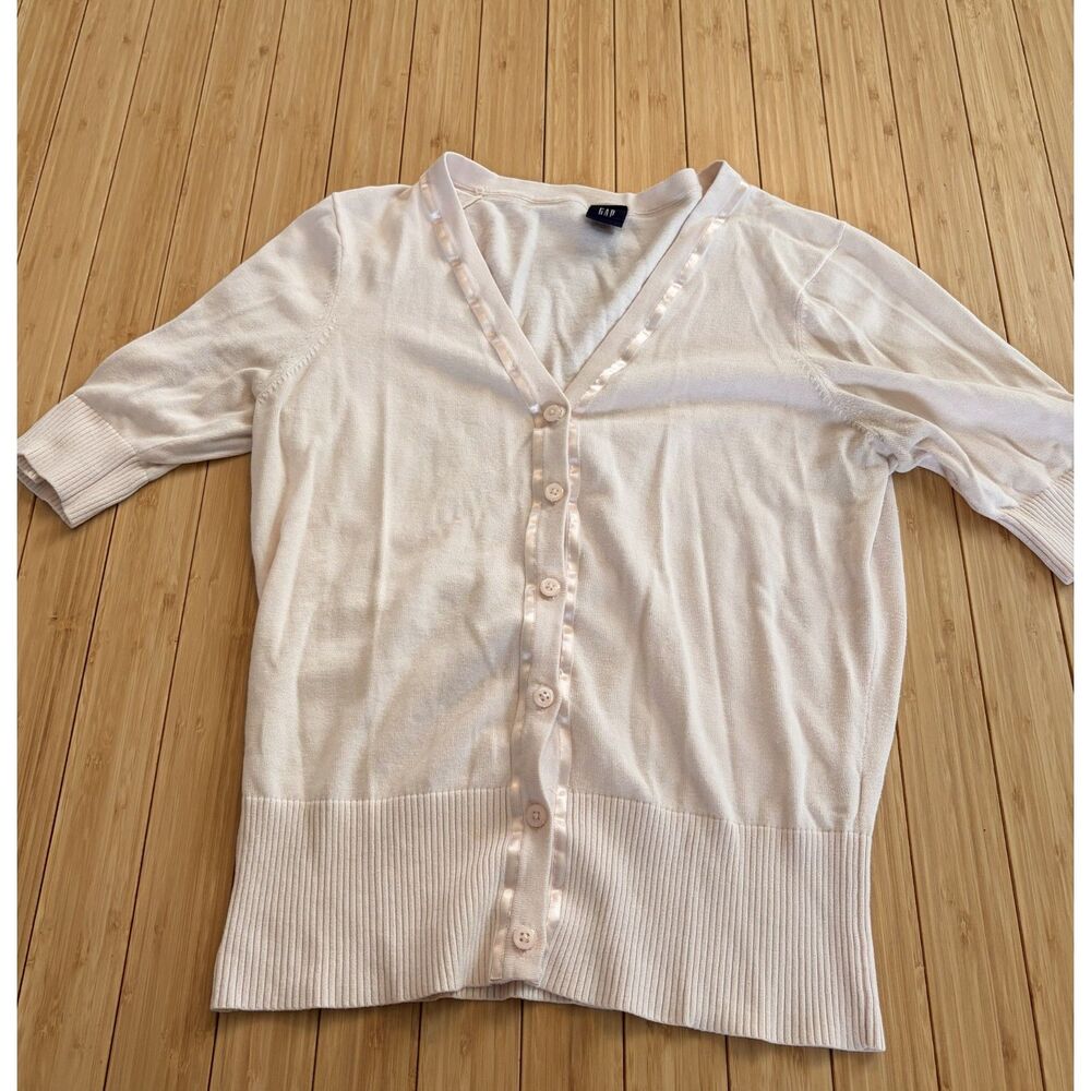 GAP Light Pink Short Sleeve Button-Up Cardigan – Size M